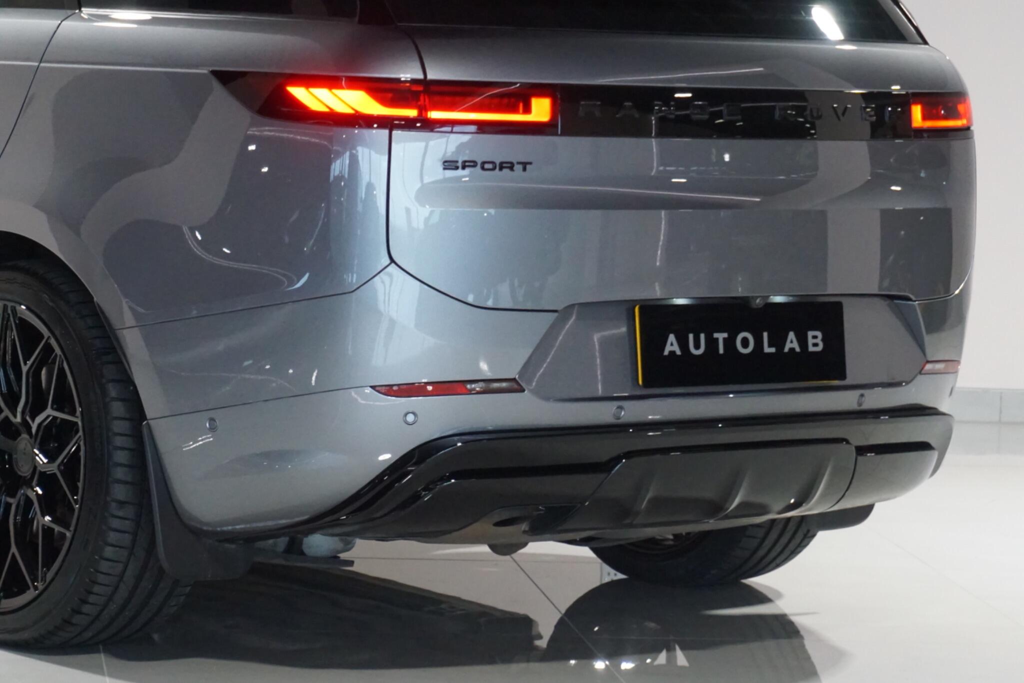 Land Rover Range Rover Sport 3.0 D300 MHEV Stealth Edition SUV 5dr Diesel Auto 4WD Euro 6 (s/s) (300 ps)